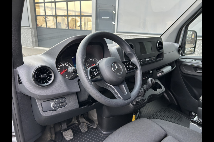 Mercedes-Benz Sprinter 315 CDI L2 H2 MBUX / Navigatie / Camera / Parkeersensoren / Cruise control / Airco / 270 Graden achterdeuren