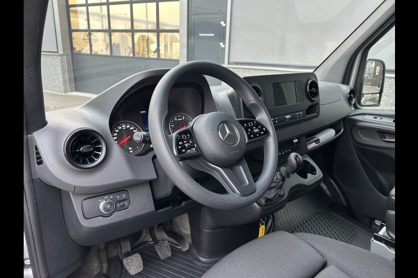 Mercedes-Benz Sprinter 315 CDI L2 H2 MBUX / Navigatie / Camera / Parkeersensoren / Cruise control / Airco / 270 Graden achterdeuren