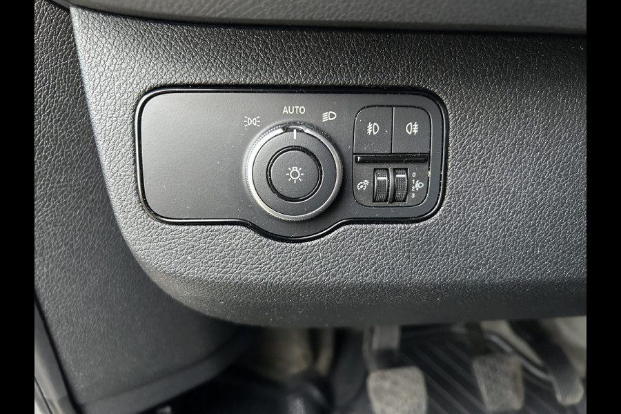 Mercedes-Benz Sprinter 315 CDI L2 H2 MBUX / Navigatie / Camera / Parkeersensoren / Cruise control / Airco / 270 Graden achterdeuren