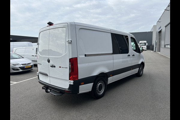 Mercedes-Benz Sprinter 317 CDI L2 H1 2800KG Trekhaak / MBUX / Camera / Carplay navigatie / Airco / 270 Graden achterdeuren