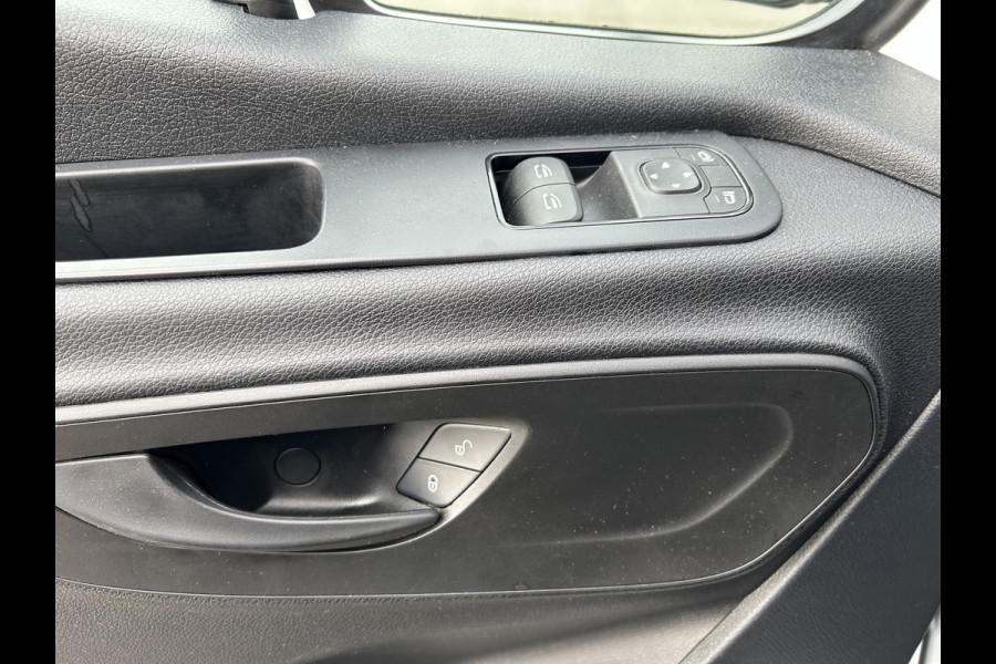 Mercedes-Benz Sprinter 317 CDI L2 H1 2800KG Trekhaak / MBUX / Camera / Carplay navigatie / Airco / 270 Graden achterdeuren