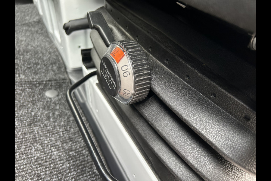 Mercedes-Benz Sprinter 317 CDI L2 H1 2800KG Trekhaak / MBUX / Camera / Carplay navigatie / Airco / 270 Graden achterdeuren