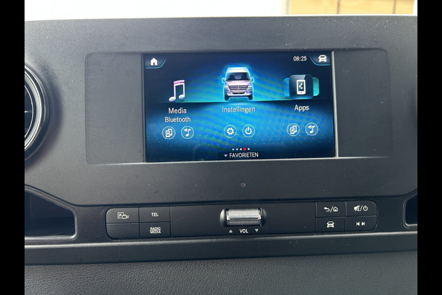 Mercedes-Benz Sprinter 317 CDI L2 H1 2800KG Trekhaak / MBUX / Camera / Carplay navigatie / Airco / 270 Graden achterdeuren