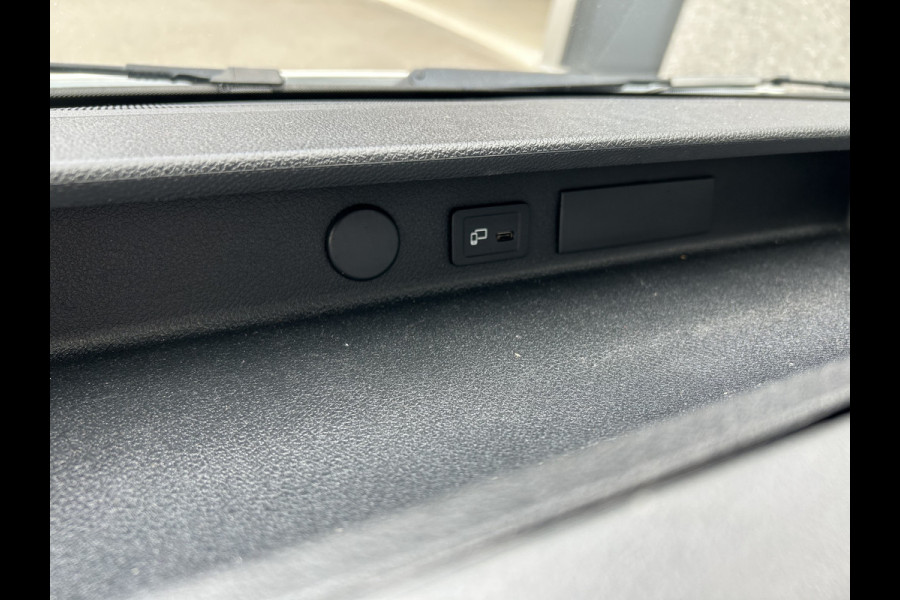 Mercedes-Benz Sprinter 317 CDI L2 H1 2800KG Trekhaak / MBUX / Camera / Carplay navigatie / Airco / 270 Graden achterdeuren