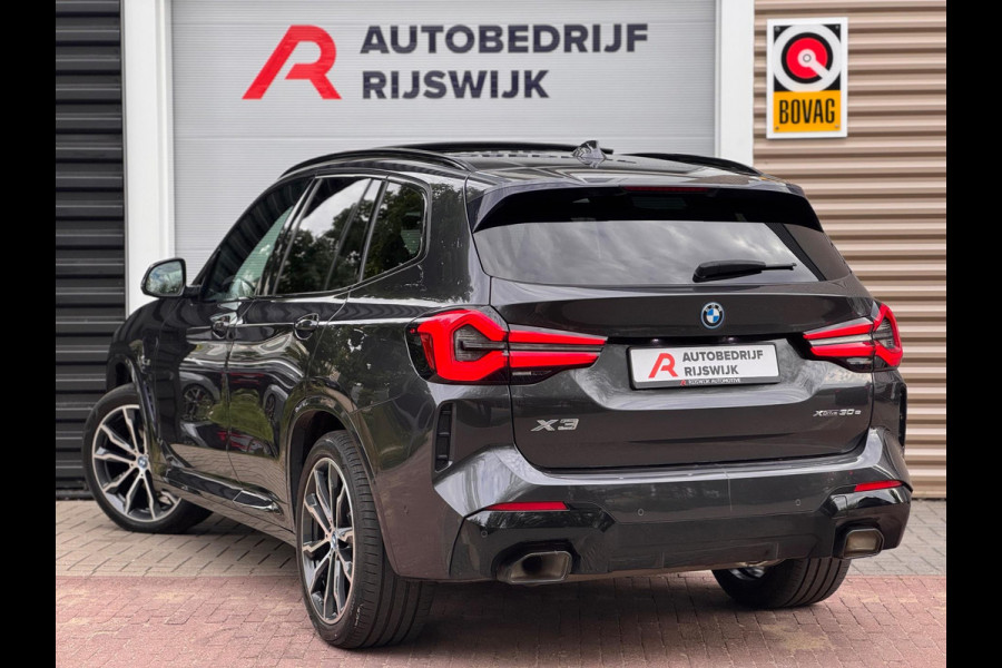 BMW X3 XDrive30e High Executive M stoelen/Laser/Pano/HuD