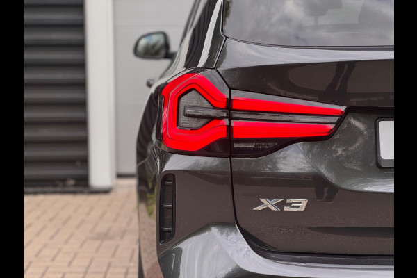 BMW X3 XDrive30e High Executive M stoelen/Laser/Pano/HuD