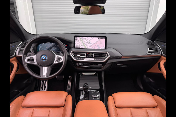 BMW X3 XDrive30e High Executive M stoelen/Laser/Pano/HuD