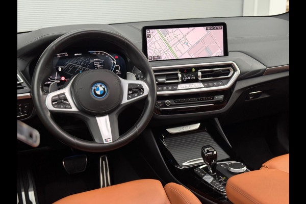 BMW X3 XDrive30e High Executive M stoelen/Laser/Pano/HuD