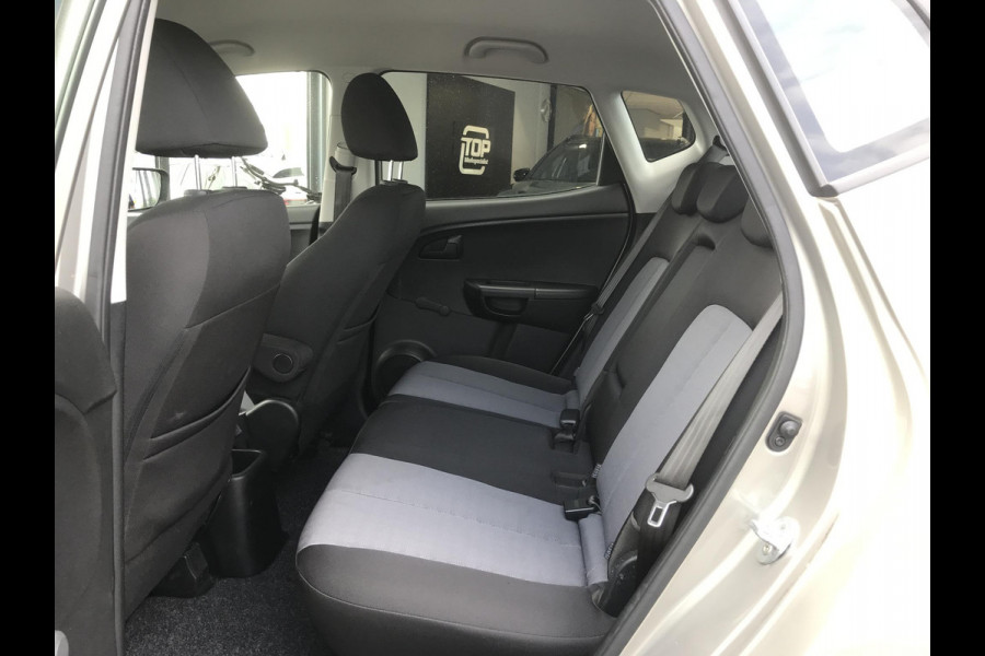 Kia Venga 1.6 DynamicLine Automaat