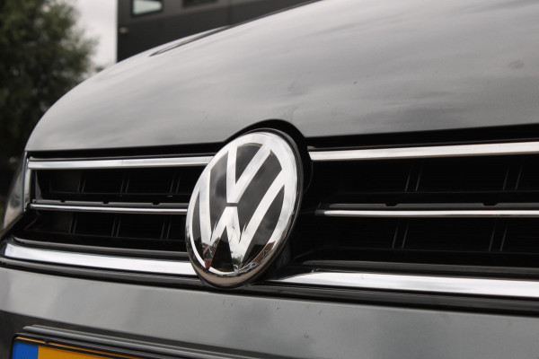 Volkswagen Golf Sportsvan 1.5 TSI ACT Highline Edition Panodak Trekhaak Camera