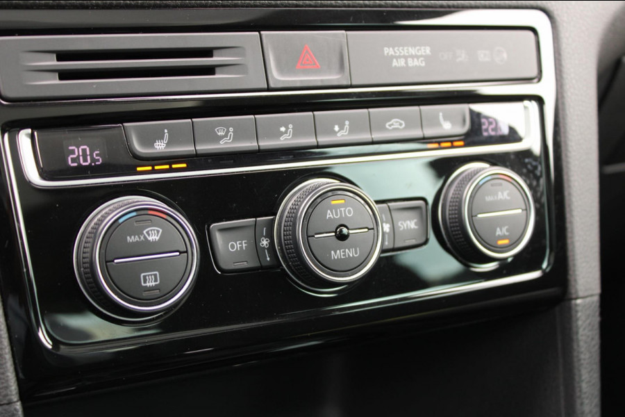 Volkswagen Golf Sportsvan 1.5 TSI ACT Highline Edition Panodak Trekhaak Camera