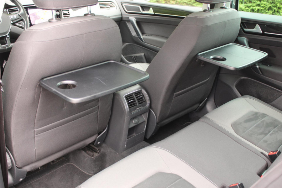 Volkswagen Golf Sportsvan 1.5 TSI ACT Highline Edition Panodak Trekhaak Camera