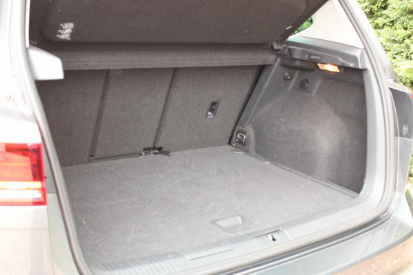 Volkswagen Golf Sportsvan 1.5 TSI ACT Highline Edition Panodak Trekhaak Camera