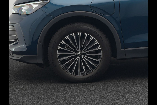 Volkswagen Tiguan 1.5 eHybrid Elegance Plug In Hybrid 204pk Dealer O.H PHEV | Trekhaak Af Fabriek | Adaptive Cruise | 360 Camera | IQ Light | Lederen Sportstoelen Massage & Memory | Virtual | Keyless | Lane Assist | Verwarmde Stuur & Stoel | Apple Carplay |