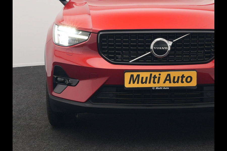 Volvo XC40 T5 Plus Dark Plug In Hybrid 262pk Dealer O.H PHEV | Adaptive Cruise | Camera | Harman Kardon | Apple Carplay | Lederen Sportstoelen Memory & Verwarmd | Pilot Assist | Blis | Navigatie | Virtual | DAB |