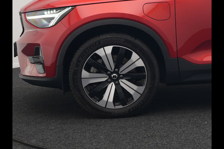 Volvo XC40 T5 Plus Dark Plug In Hybrid 262pk Dealer O.H PHEV | Adaptive Cruise | Camera | Harman Kardon | Apple Carplay | Lederen Sportstoelen Memory & Verwarmd | Pilot Assist | Blis | Navigatie | Virtual | DAB |