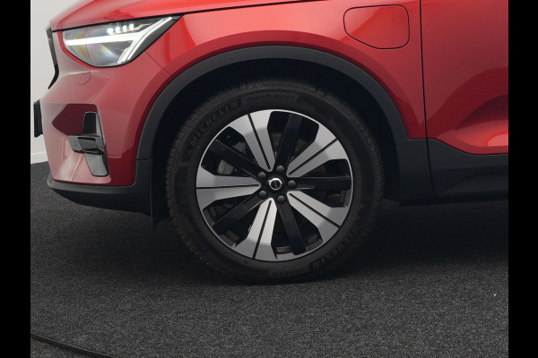 Volvo XC40 T5 Plus Dark Plug In Hybrid 262pk Dealer O.H PHEV | Adaptive Cruise | Camera | Harman Kardon | Apple Carplay | Lederen Sportstoelen Memory & Verwarmd | Pilot Assist | Blis | Navigatie | Virtual | DAB |
