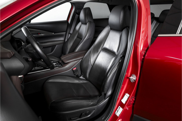 Mazda CX-30 2.0 e-SkyActiv-X M Hybrid 180 PK Luxury | S/K-Dak | Adapt. Cruise | Stoel-+Stuurverw. | PDC | 360 Camera | NAV + App. Connect | ECC | Bose | Elek. Klep | LM 18" |