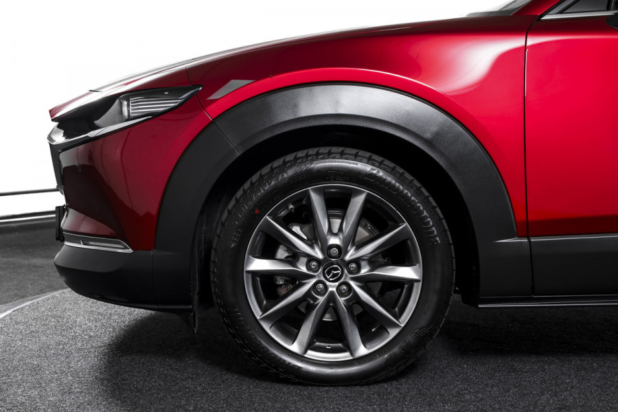 Mazda CX-30 2.0 e-SkyActiv-X M Hybrid 180 PK Luxury | S/K-Dak | Adapt. Cruise | Stoel-+Stuurverw. | PDC | 360 Camera | NAV + App. Connect | ECC | Bose | Elek. Klep | LM 18" |