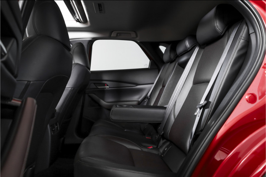 Mazda CX-30 2.0 e-SkyActiv-X M Hybrid 180 PK Luxury | S/K-Dak | Adapt. Cruise | Stoel-+Stuurverw. | PDC | 360 Camera | NAV + App. Connect | ECC | Bose | Elek. Klep | LM 18" |