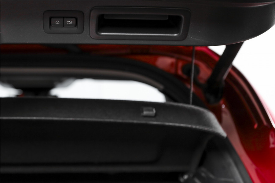 Mazda CX-30 2.0 e-SkyActiv-X M Hybrid 180 PK Luxury | S/K-Dak | Adapt. Cruise | Stoel-+Stuurverw. | PDC | 360 Camera | NAV + App. Connect | ECC | Bose | Elek. Klep | LM 18" |