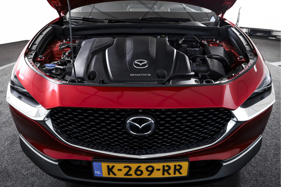 Mazda CX-30 2.0 e-SkyActiv-X M Hybrid 180 PK Luxury | S/K-Dak | Adapt. Cruise | Stoel-+Stuurverw. | PDC | 360 Camera | NAV + App. Connect | ECC | Bose | Elek. Klep | LM 18" |