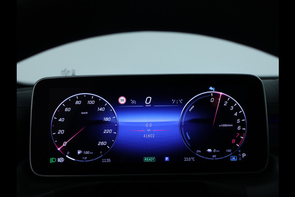 Mercedes-Benz C-Klasse Estate 300 e AMG Line AMG Line | Night Pakket | Trekhaak | Panorama Schuif-Kanteldak | Inclusief 24 maanden MB Certified garantie voor Europa.