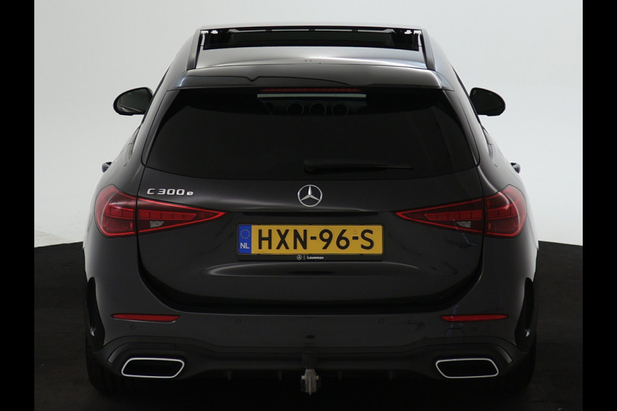 Mercedes-Benz C-Klasse Estate 300 e AMG Line AMG Line | Night Pakket | Trekhaak | Panorama Schuif-Kanteldak | Inclusief 24 maanden MB Certified garantie voor Europa.
