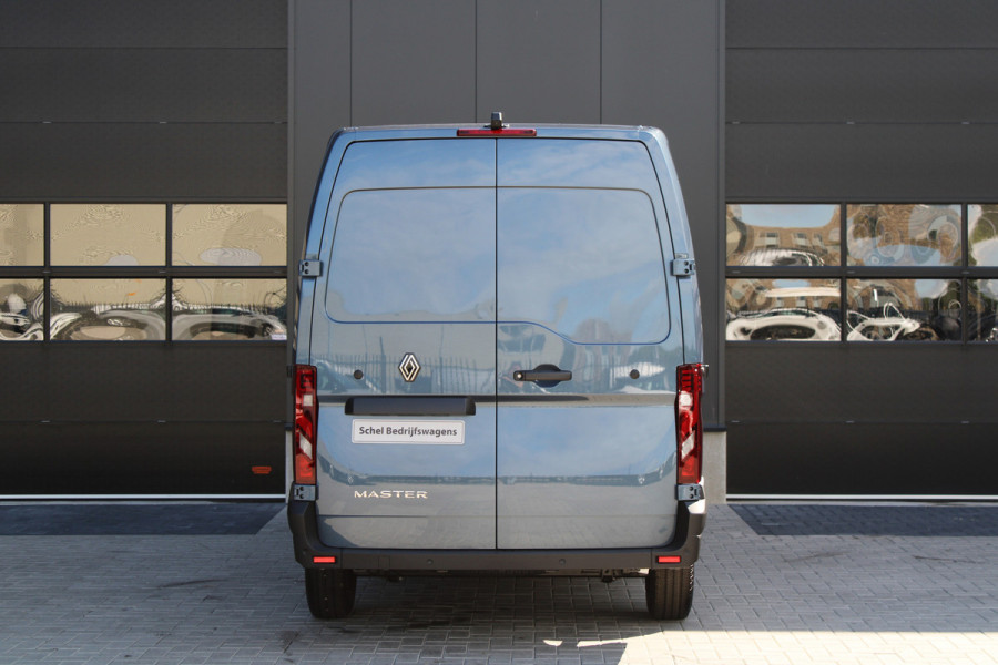 Renault Master T35 2.0 dCi 170pk L2H2 Extra - 2x Schuifdeur - Navigatie - Blind Spot - Camera - Stoelverwarming - Verwarmde voorruit - Rijklaar