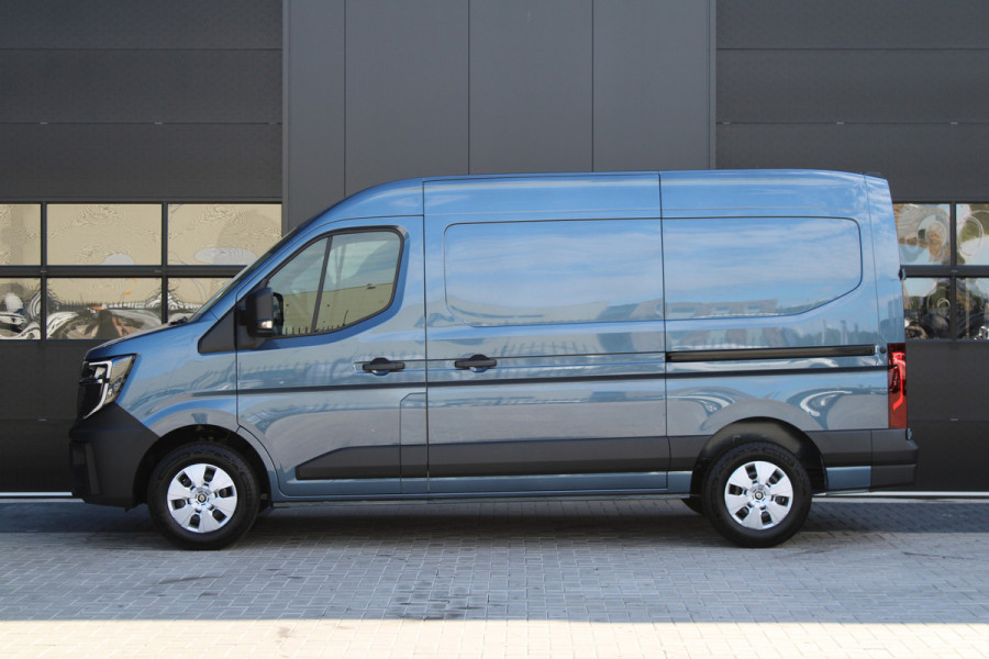Renault Master T35 2.0 dCi 170pk L2H2 Extra - 2x Schuifdeur - Navigatie - Blind Spot - Camera - Stoelverwarming - Verwarmde voorruit - Rijklaar