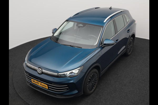 Volkswagen Tiguan 1.5 eHybrid Elegance Plug In Hybrid 204pk Dealer O.H PHEV | Trekhaak Af Fabriek | Adaptive Cruise | 360 Camera | IQ Light | Lederen Sportstoelen Massage & Memory | Virtual | Keyless | Lane Assist | Verwarmde Stuur & Stoel | Apple Carplay |