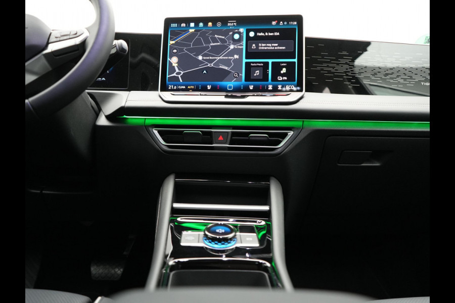 Volkswagen Tiguan 1.5 eHybrid Elegance Plug In Hybrid 204pk Dealer O.H PHEV | Trekhaak Af Fabriek | Adaptive Cruise | 360 Camera | IQ Light | Lederen Sportstoelen Massage & Memory | Virtual | Keyless | Lane Assist | Verwarmde Stuur & Stoel | Apple Carplay |