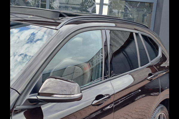 BMW X1 sDrive18i High Executive | Automaat | Leder | Pano | Trekhaak | Cruise | PDC | All-seasons |