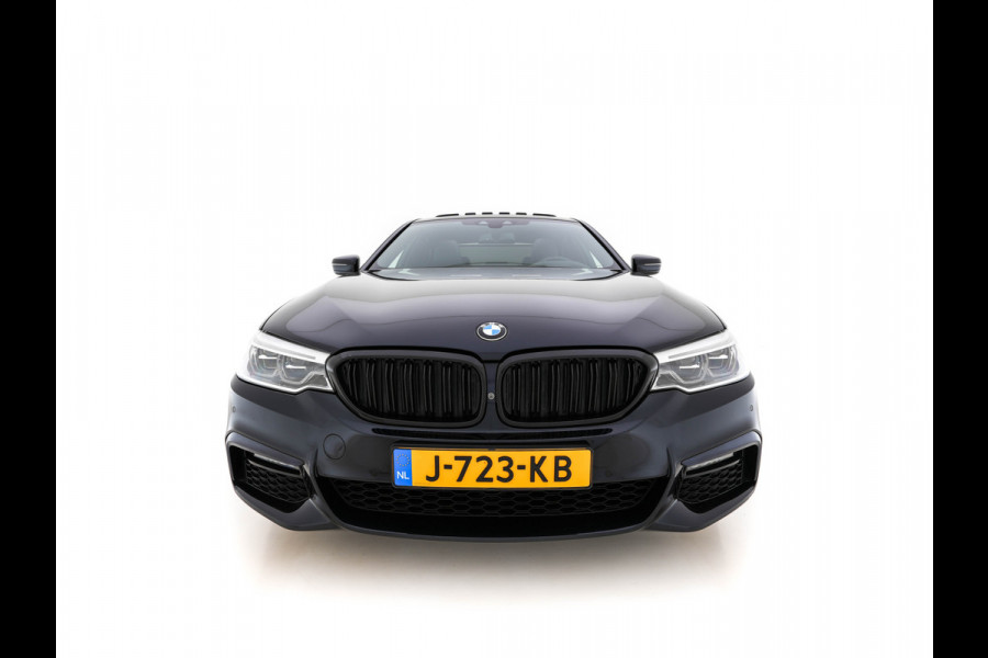 BMW 5 Serie 520d xDrive M-Sport-Pack High Executive (INCL-BTW) Aut. *PANO | LUXURY-LEATHER | FULL-LED | HEAD-UP | DIGI-COCKPIT | NAVI-FULLMAP | TOP-VIEW | MEMORY-PACK | ECC | AMBIENT-LIGHT | PDC | CRUISE | SHIFT-PADDLES | TOWBAR  | 20''ALU*