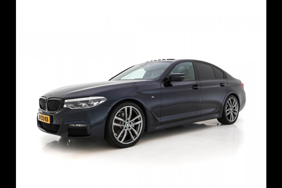 BMW 5 Serie 520d xDrive M-Sport-Pack High Executive (INCL-BTW) Aut. *PANO | LUXURY-LEATHER | FULL-LED | HEAD-UP | DIGI-COCKPIT | NAVI-FULLMAP | TOP-VIEW | MEMORY-PACK | ECC | AMBIENT-LIGHT | PDC | CRUISE | SHIFT-PADDLES | TOWBAR  | 20''ALU*