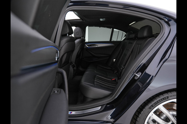 BMW 5 Serie 520d xDrive M-Sport-Pack High Executive (INCL-BTW) Aut. *PANO | LUXURY-LEATHER | FULL-LED | HEAD-UP | DIGI-COCKPIT | NAVI-FULLMAP | TOP-VIEW | MEMORY-PACK | ECC | AMBIENT-LIGHT | PDC | CRUISE | SHIFT-PADDLES | TOWBAR  | 20''ALU*
