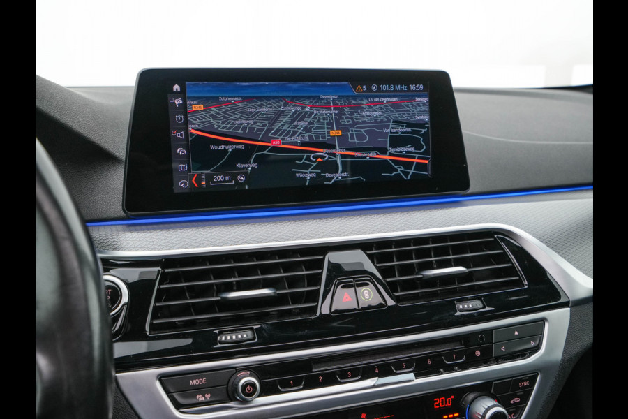 BMW 5 Serie 520d xDrive M-Sport-Pack High Executive (INCL-BTW) Aut. *PANO | LUXURY-LEATHER | FULL-LED | HEAD-UP | DIGI-COCKPIT | NAVI-FULLMAP | TOP-VIEW | MEMORY-PACK | ECC | AMBIENT-LIGHT | PDC | CRUISE | SHIFT-PADDLES | TOWBAR  | 20''ALU*