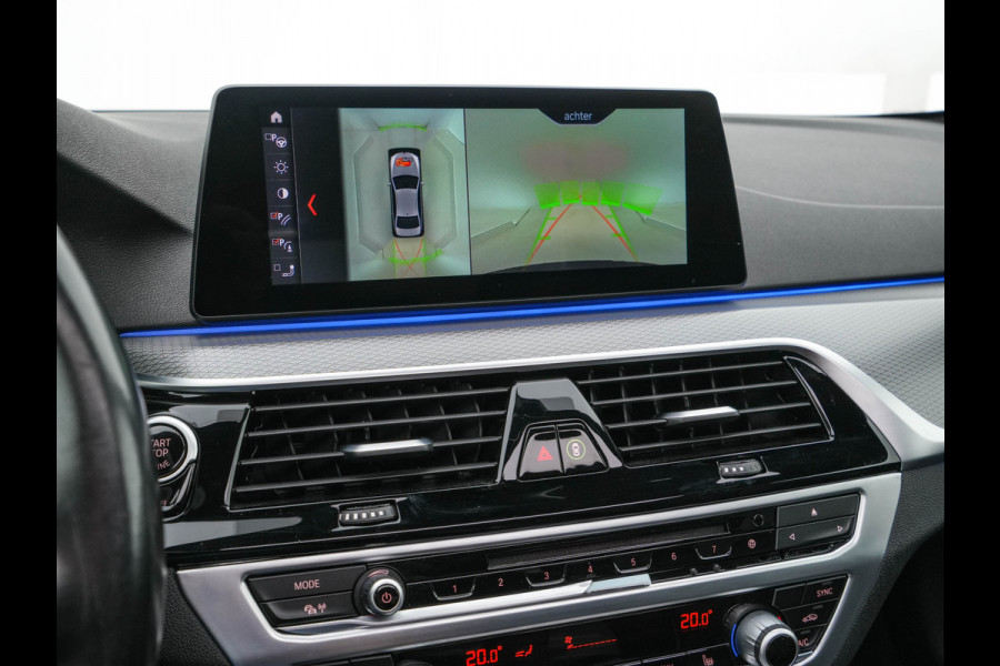 BMW 5 Serie 520d xDrive M-Sport-Pack High Executive (INCL-BTW) Aut. *PANO | LUXURY-LEATHER | FULL-LED | HEAD-UP | DIGI-COCKPIT | NAVI-FULLMAP | TOP-VIEW | MEMORY-PACK | ECC | AMBIENT-LIGHT | PDC | CRUISE | SHIFT-PADDLES | TOWBAR  | 20''ALU*