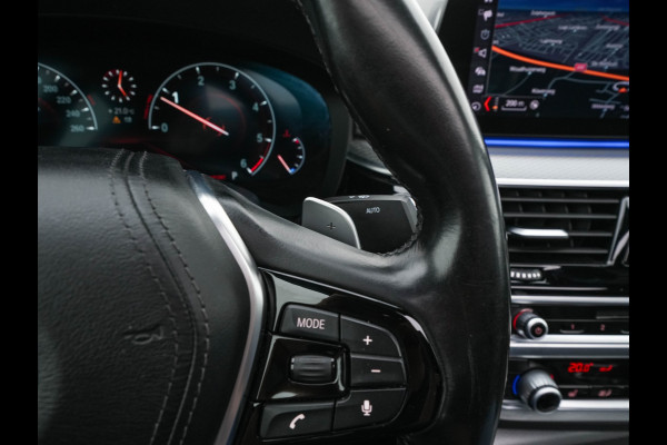 BMW 5 Serie 520d xDrive M-Sport-Pack High Executive (INCL-BTW) Aut. *PANO | LUXURY-LEATHER | FULL-LED | HEAD-UP | DIGI-COCKPIT | NAVI-FULLMAP | TOP-VIEW | MEMORY-PACK | ECC | AMBIENT-LIGHT | PDC | CRUISE | SHIFT-PADDLES | TOWBAR  | 20''ALU*