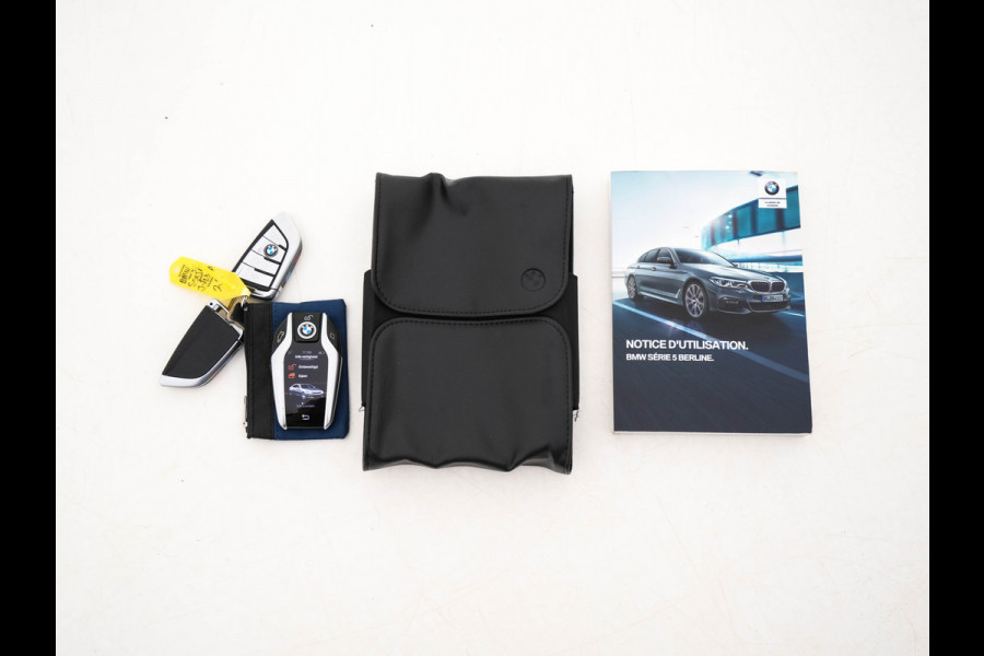 BMW 5 Serie 520d xDrive M-Sport-Pack High Executive (INCL-BTW) Aut. *PANO | LUXURY-LEATHER | FULL-LED | HEAD-UP | DIGI-COCKPIT | NAVI-FULLMAP | TOP-VIEW | MEMORY-PACK | ECC | AMBIENT-LIGHT | PDC | CRUISE | SHIFT-PADDLES | TOWBAR  | 20''ALU*