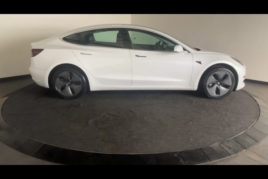 Tesla Model 3 Standard RWD Plus 60 kWh | Rijdt en zit als nieuw! | Soh (batterijcheck) 90 %