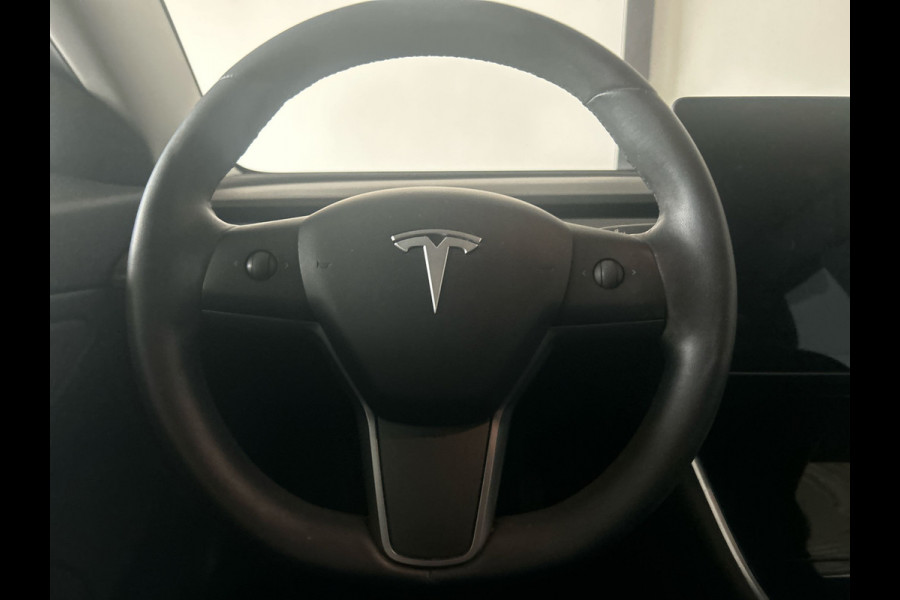 Tesla Model 3 Standard RWD Plus 60 kWh | Rijdt en zit als nieuw! | Soh (batterijcheck) 90 %