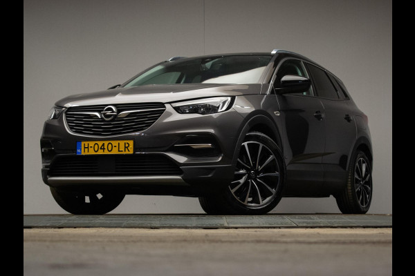 Opel Grandland X 1.6 Turbo Hybrid4 Business Executive (APPLECAR PLAY,NAVI,LED,LEDER,STOELVERWARMING/VERKOELING,DODE HOEK,CAMERA)