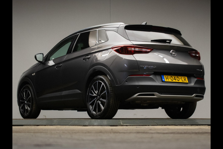 Opel Grandland X 1.6 Turbo Hybrid4 Business Executive (APPLECAR PLAY,NAVI,LED,LEDER,STOELVERWARMING/VERKOELING,DODE HOEK,CAMERA)