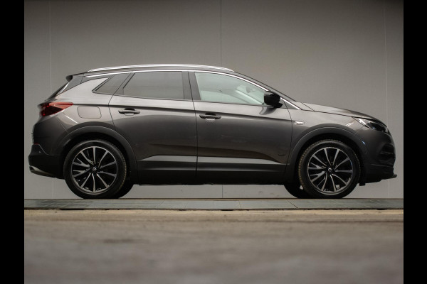 Opel Grandland X 1.6 Turbo Hybrid4 Business Executive (APPLECAR PLAY,NAVI,LED,LEDER,STOELVERWARMING/VERKOELING,DODE HOEK,CAMERA)
