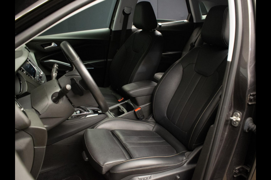 Opel Grandland X 1.6 Turbo Hybrid4 Business Executive (APPLECAR PLAY,NAVI,LED,LEDER,STOELVERWARMING/VERKOELING,DODE HOEK,CAMERA)