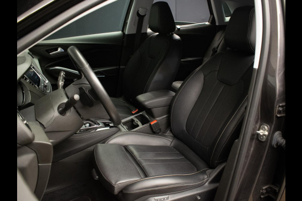 Opel Grandland X 1.6 Turbo Hybrid4 Business Executive (APPLECAR PLAY,NAVI,LED,LEDER,STOELVERWARMING/VERKOELING,DODE HOEK,CAMERA)