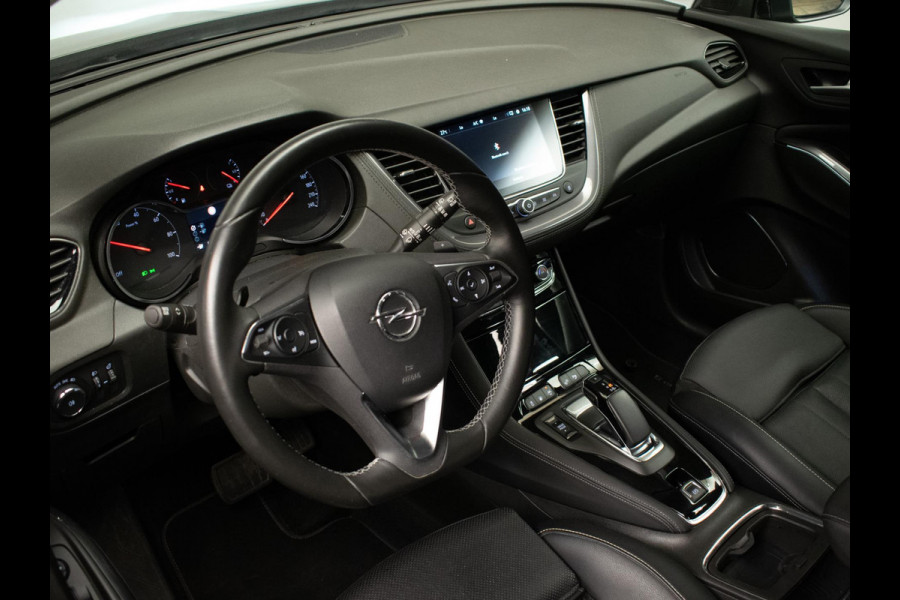 Opel Grandland X 1.6 Turbo Hybrid4 Business Executive (APPLECAR PLAY,NAVI,LED,LEDER,STOELVERWARMING/VERKOELING,DODE HOEK,CAMERA)