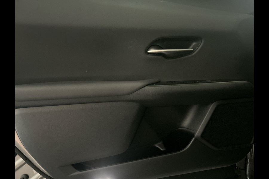 Lexus UX 300e Business Line 73 kWh | Adaptieve cruise control | Achteruitrijcamera |