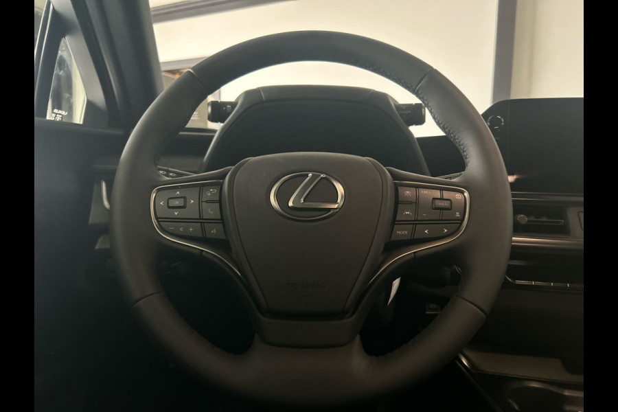 Lexus UX 300e Business Line 73 kWh | Adaptieve cruise control | Achteruitrijcamera |